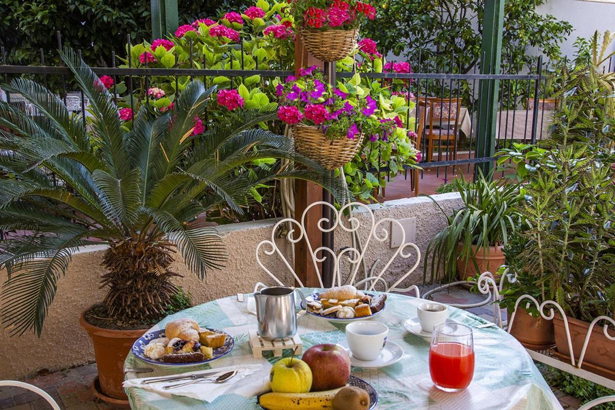 B&B Hotel Costa Azzurra สโปตัวร์โน ภายนอก รูปภาพ